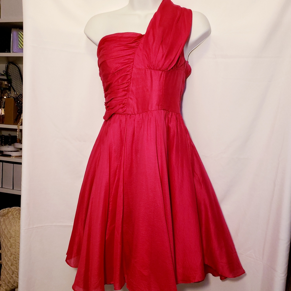 Wayne Cooper Fuchsia Formal Dress